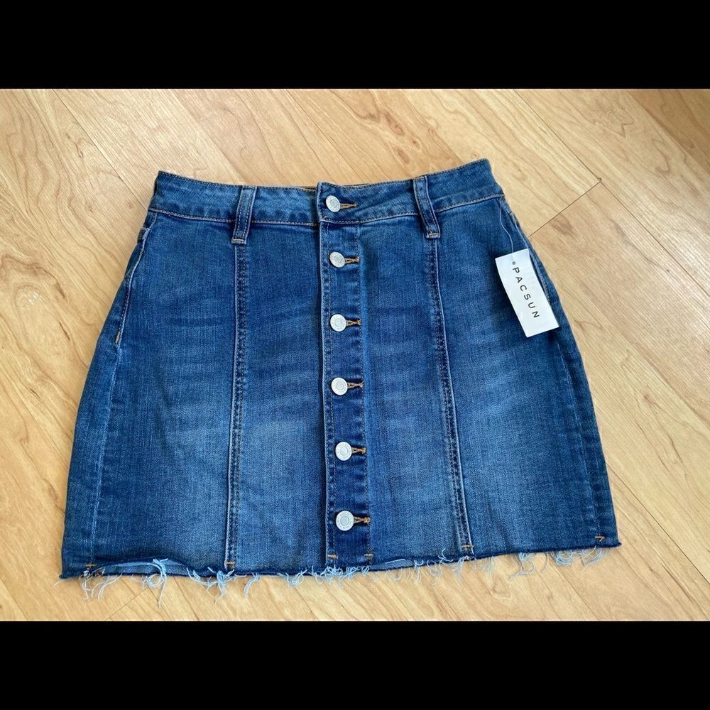 NWT Pacsun button denim skirt